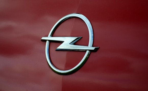 Марка Opel сократила модельный