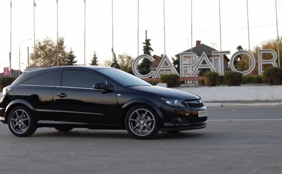 Opel Astra H GTC from Saratov