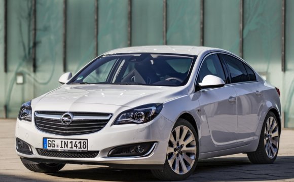 Opel Insignia 2014 — экстерьер