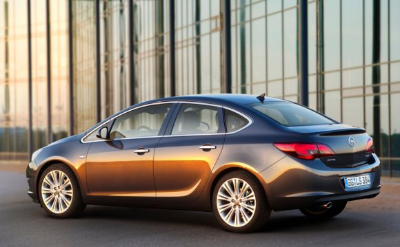 Opel Astra Sedan